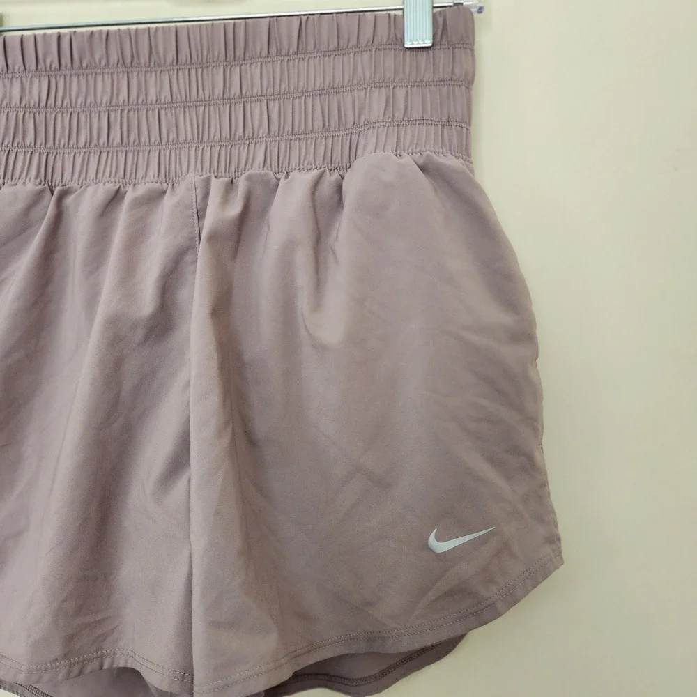 Nike Dri-FIT High Waisted Smocked Running Shorts Purple Womens M Pickleball